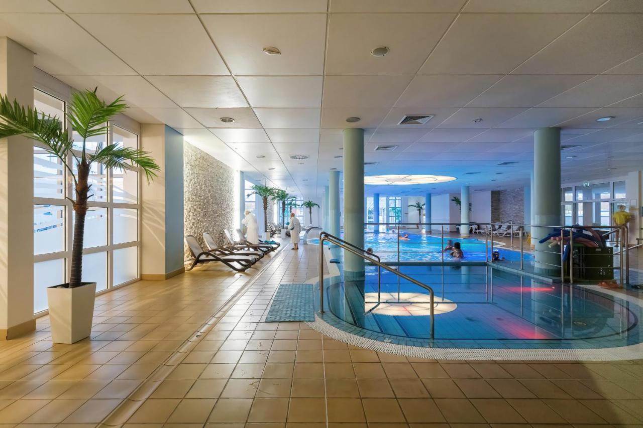 4Star Hotel With Pool - Pet-Friendly Apartment By Noclegi Renters Kołobrzeg Exteriör bild